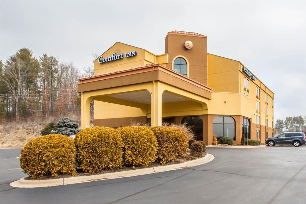 Comfort Inn North Of Asheville Mars Hill Exterior foto